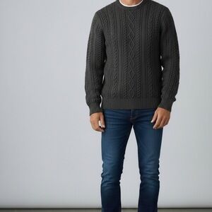 Amazon Essentials Men's Classic Cable Knit Sweater - Black